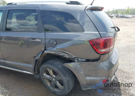 2015 Dodge Journey Crossroad из США, поврежденный, VIN 3C4PDDGG3FT593636